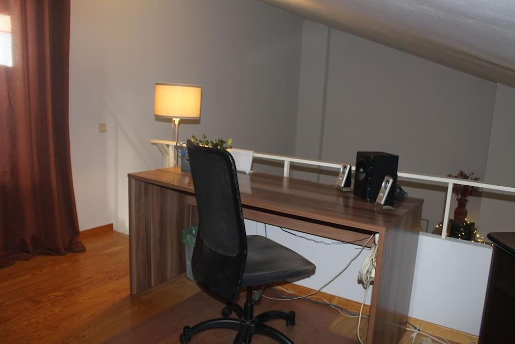 Maria'S Airport Apartment Коропион Экстерьер фото